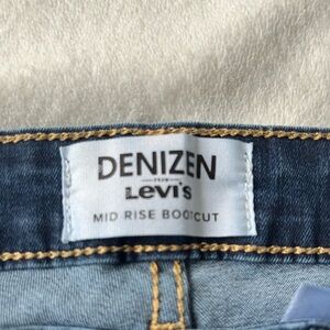Levi's Denizen Mid Rise Bootcut Jeans - Classic Blue
